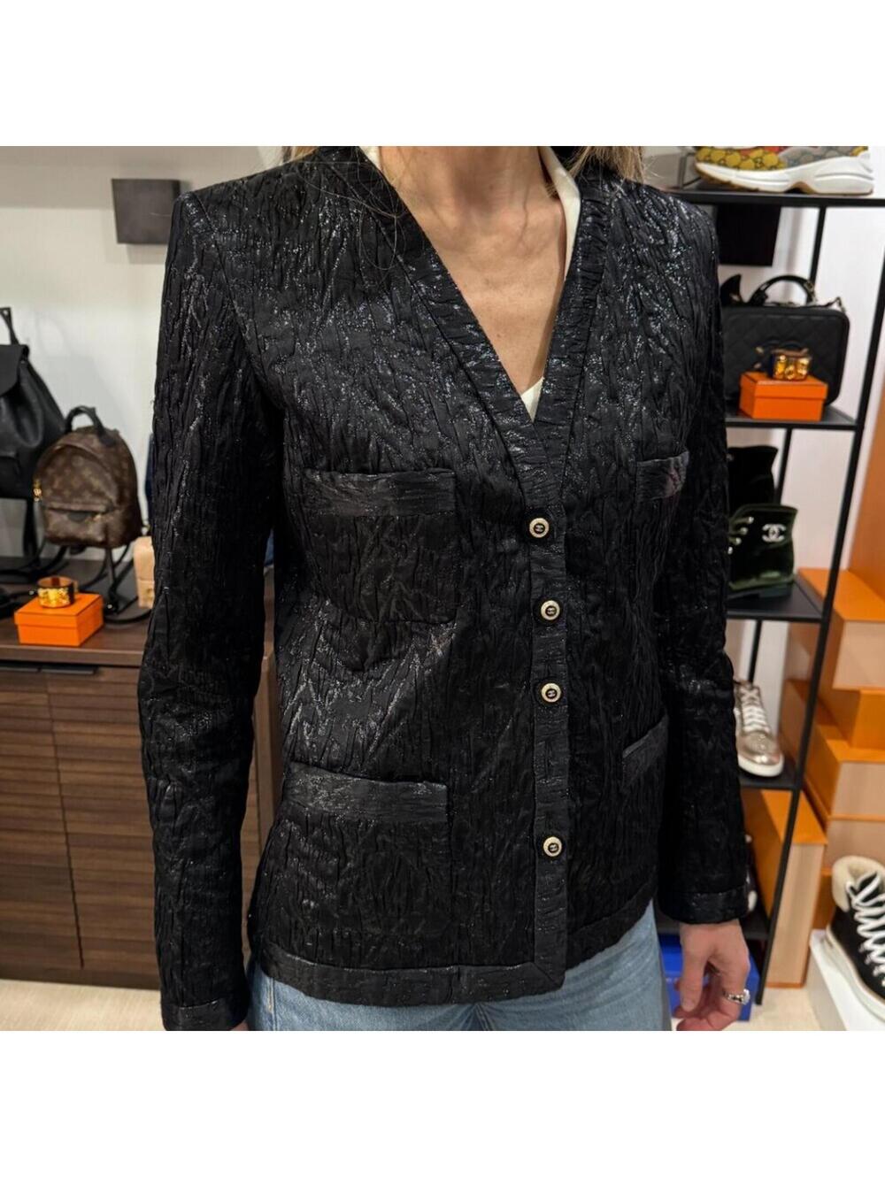 CHANEL - 2020 Paris - 31 Rue Cambon Blazer, Size 38